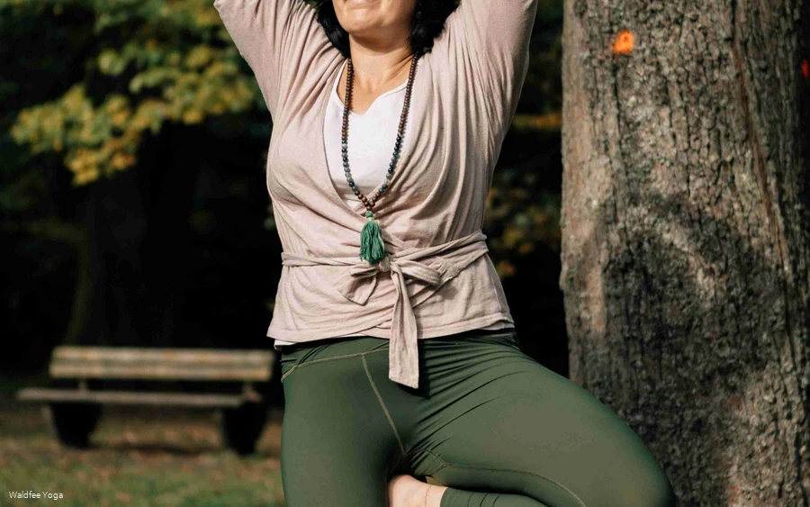 Waldfee_Yoga_Baum_klein.jpg