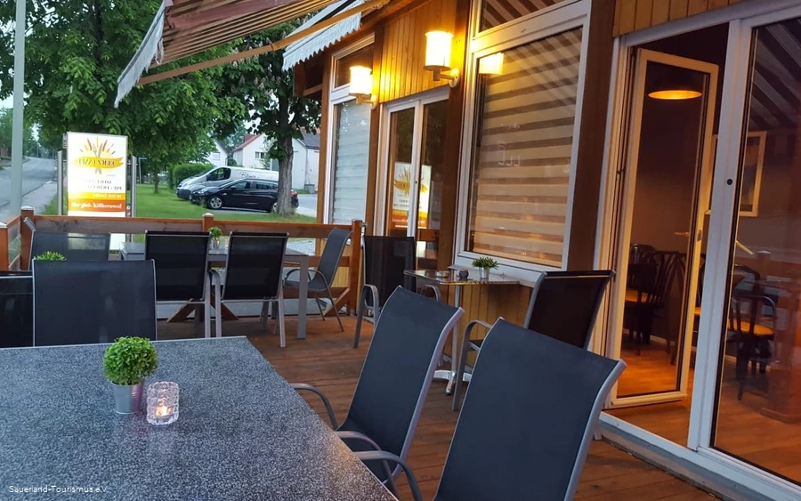 Außenansicht Sonne Pizza Außenansicht Sonne Pizza