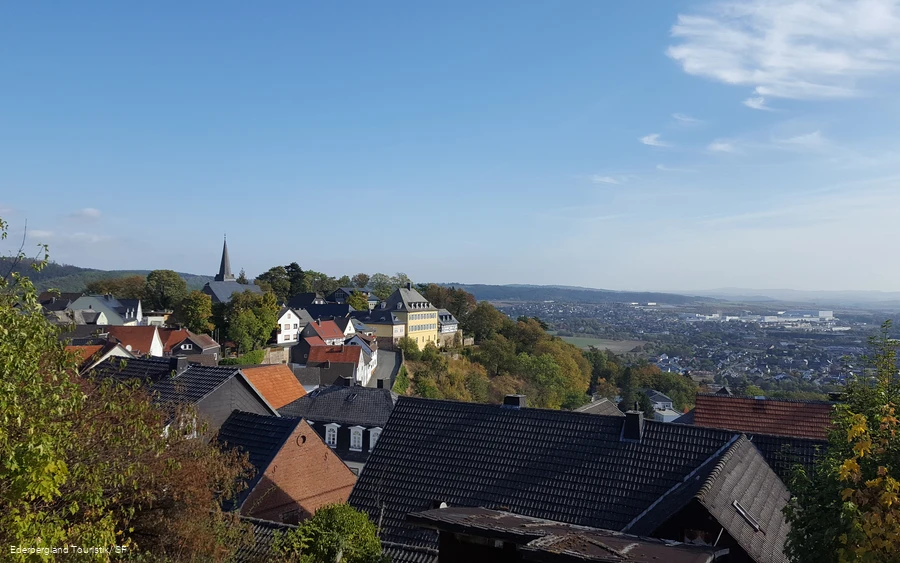Blick auf die Neuburg in Battenberg (Eder) Blick auf die Neuburg in Battenberg (Eder)