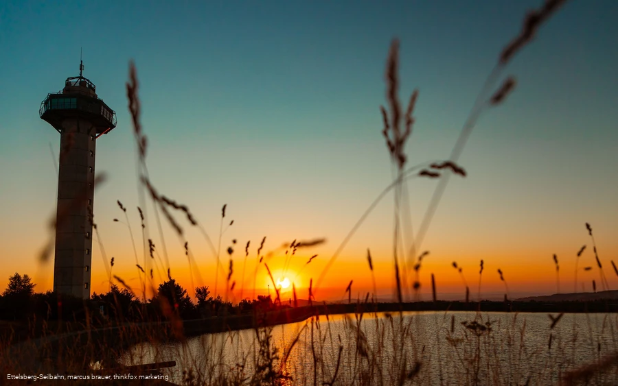 hochheideturm-sonnenuntergang c) ettelsberg-seilbahn-david-heise.jpg hochheideturm-sonnenuntergang c) ettelsberg-seilbahn-david-heise.jpg
