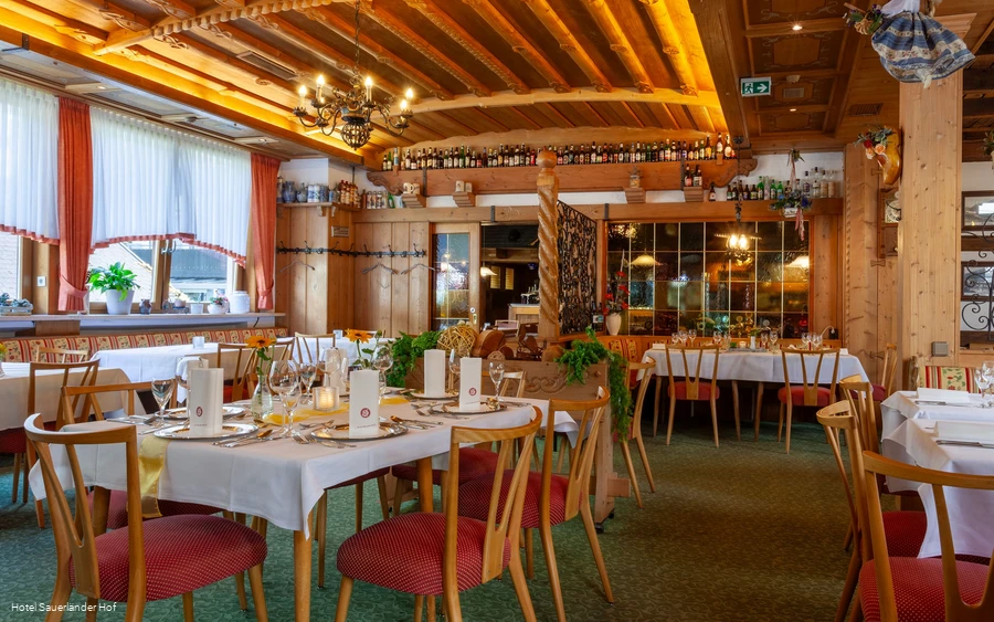 Sauerländer Hof Willingen Restaurant.jpg Sauerländer Hof Willingen Restaurant.jpg