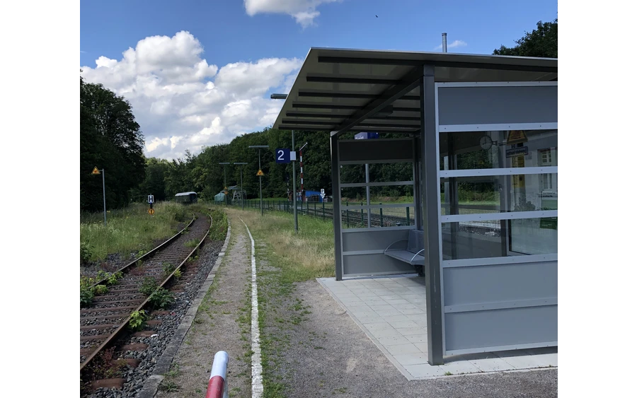  Bahnhof Binolen