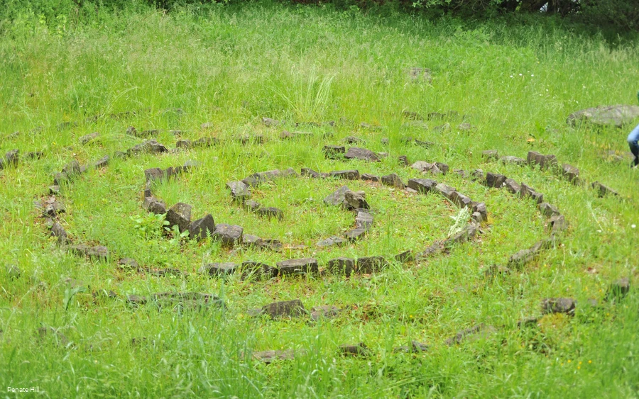 labyrinth-steinbruch-hengboehl.jpg