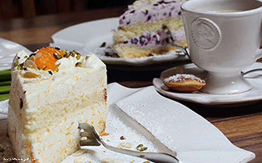 Das Hof-Cafe Kaffee und Kuchen.png Das Hof-Cafe Kaffee und Kuchen.png
