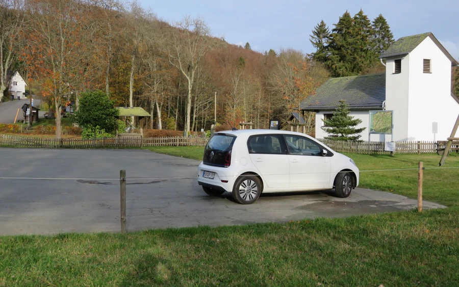 Parkplatz Goswin Benfer-Mollseifen1.JPG