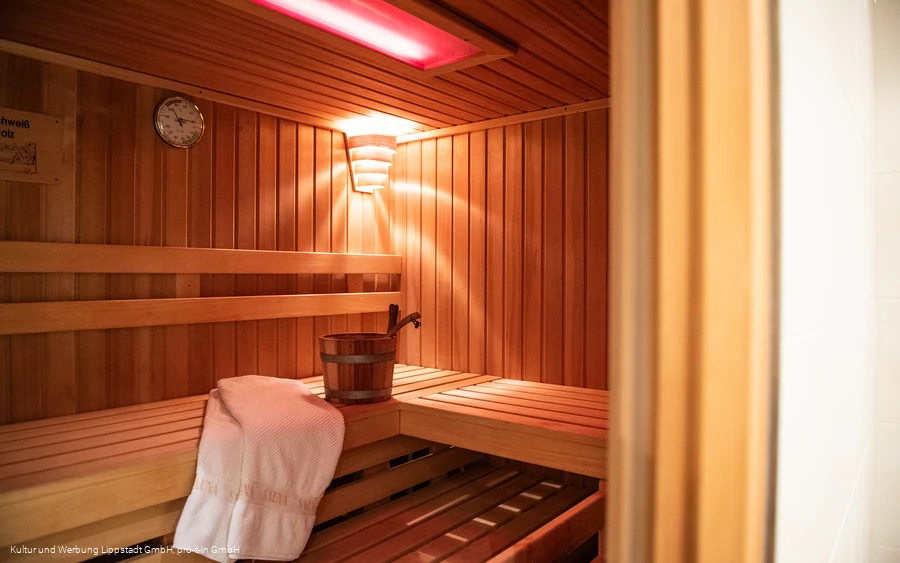 Naturheilpraxis Holtdirk (c) KWL Kultur und Werbung Lippstadt GmbH Pro-t-in GmbH (1).jpg Naturheilpraxis Holtdirk (c) KWL Kultur und Werbung Lippstadt GmbH Pro-t-in GmbH (1).jpg