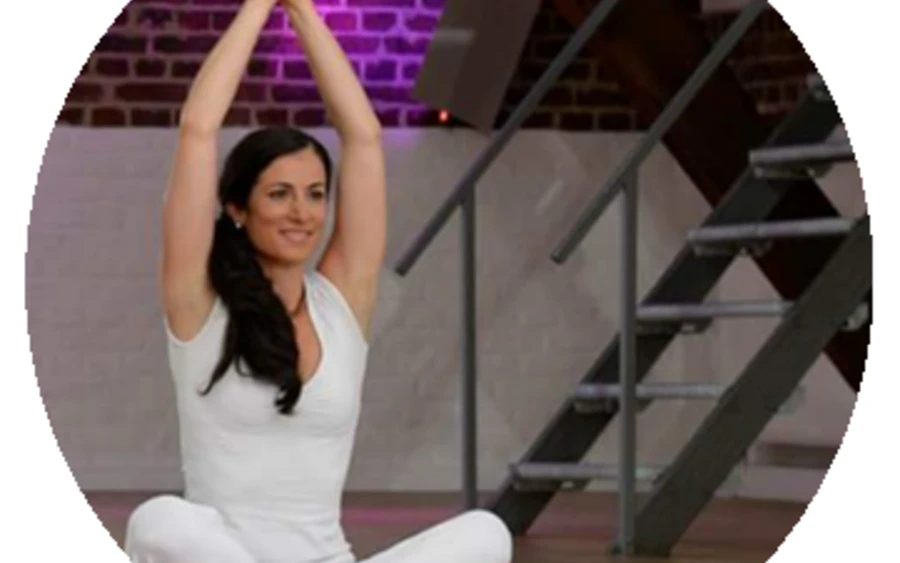 Yoga Rosa