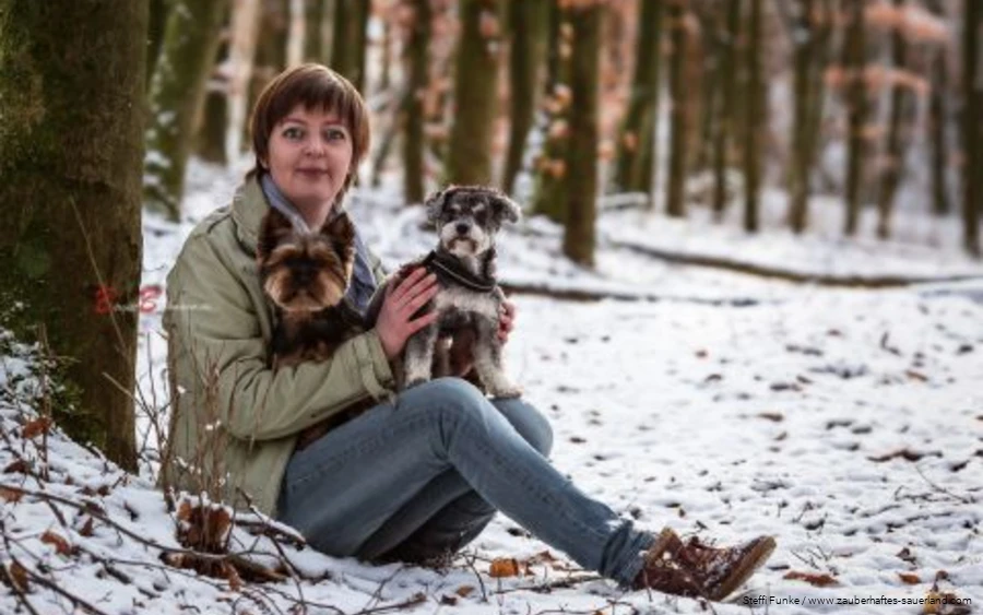 Reiseblogger Steffi Funke unterwegs in der Natur.