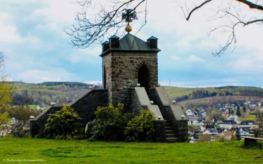 Wi.Sta Sundern-Schlossruine Hachen.jpg