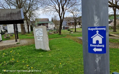 Kapellenweg Eversberg am Minigolfplatz