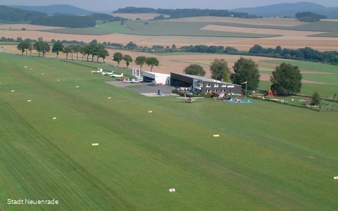 Flugplatz in Neuenrade-Küntrop von oben