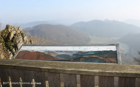 Rösenbeck Aussichtsplattform 4 klein.JPG