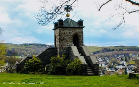 Wi.Sta Sundern-Schlossruine Hachen.jpg