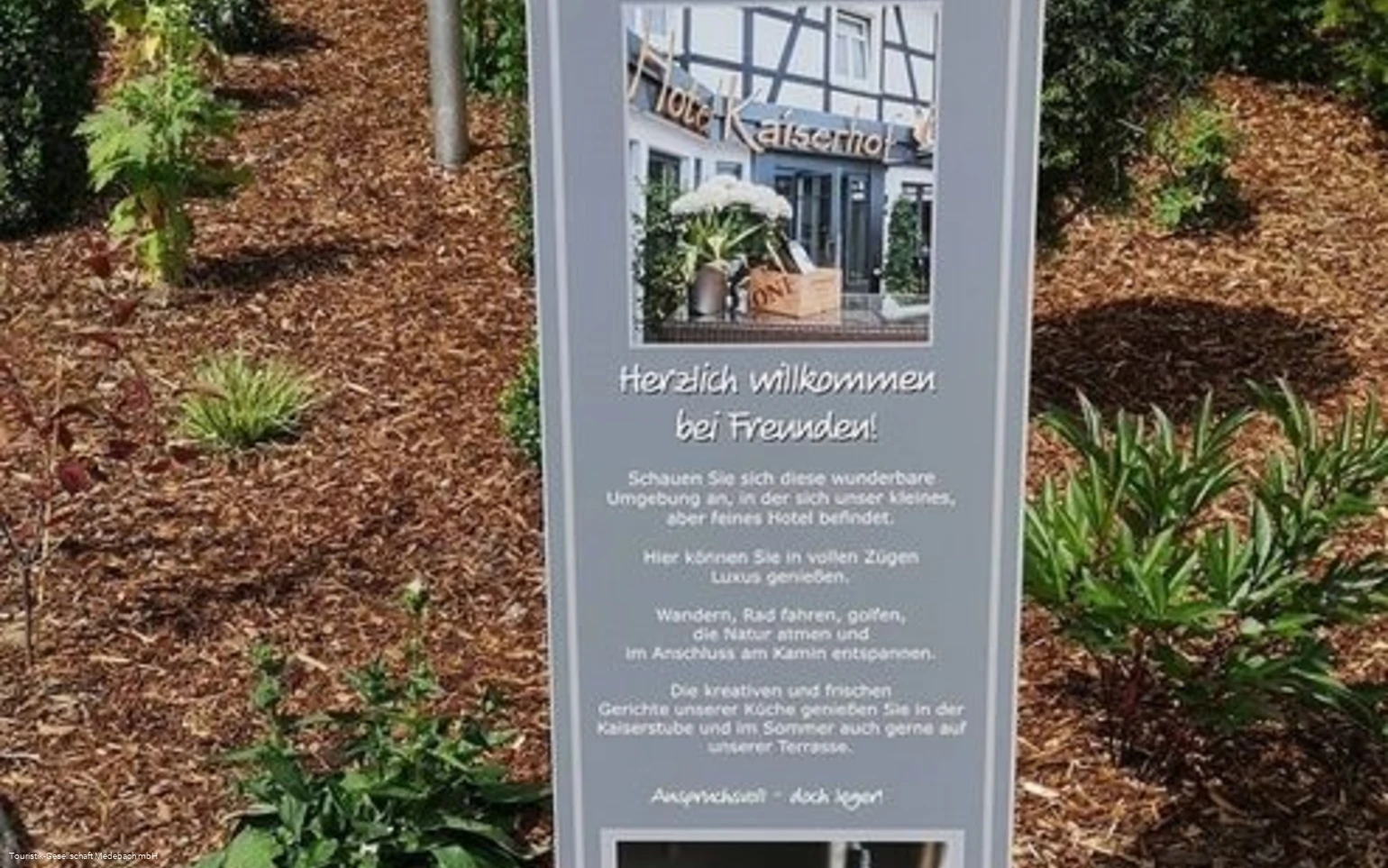 Ladepunkt für Elektroautos in Medelon