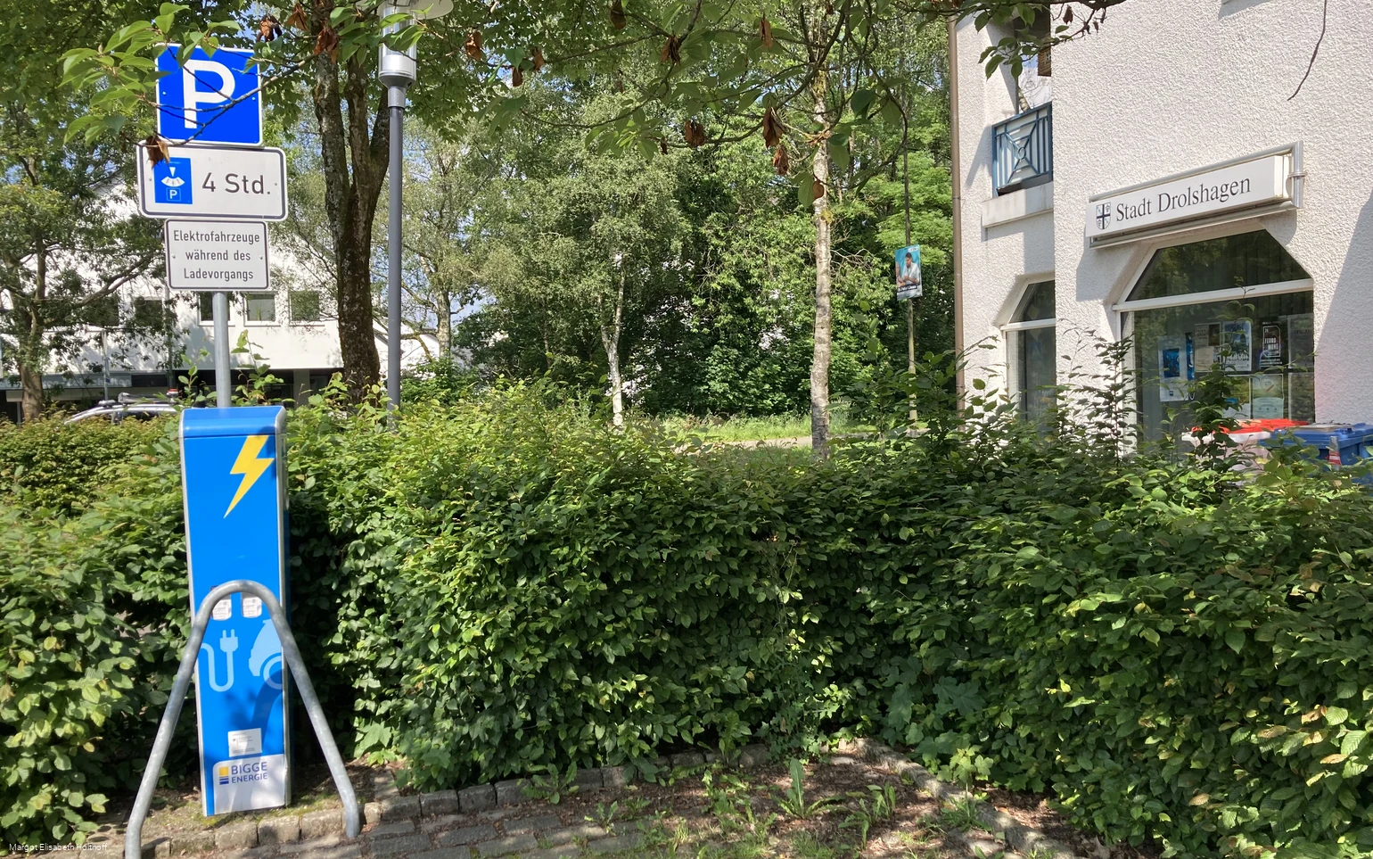 E Auto Ladestation Bürgerbüro.jpg