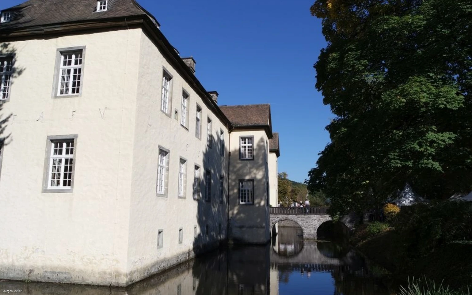 Wassergraben Schloss Wocklum