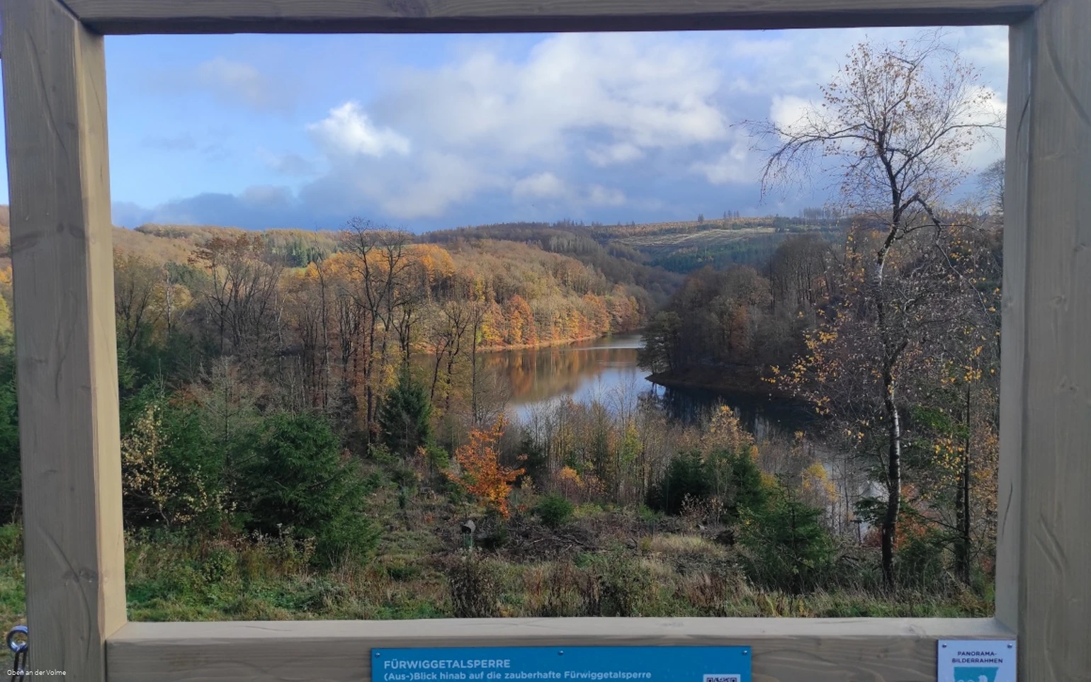 Panoramabilderrahmen am Wegesrand
