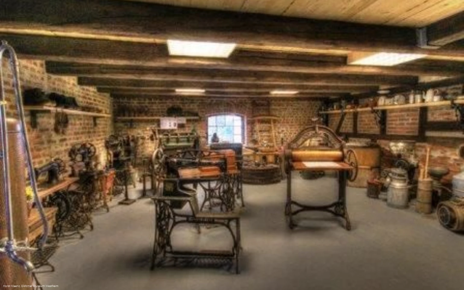 Ausstellungshalle Oldtimer-Museum Westheim