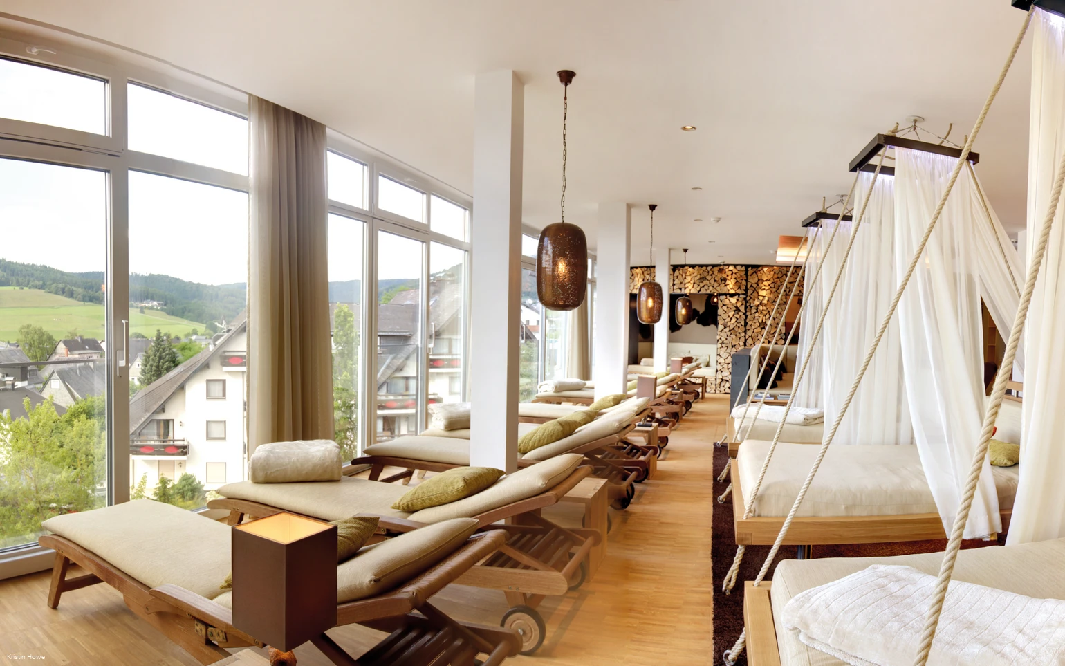 Kristin Howe-Sonnenpark-Daybeds.jpg