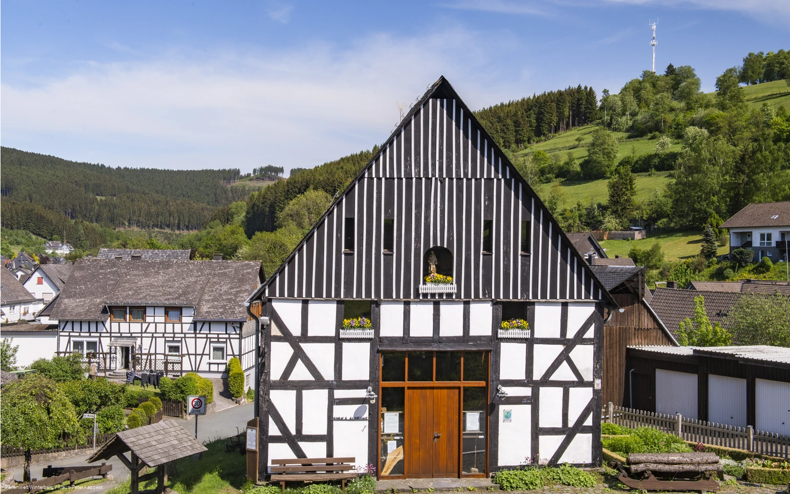 FerienweltWinterberg_2018_Züschen_Borgs Scheune_Museum_Fachwerk_Sommer_Klaus-Peter Kappest (4).jpg