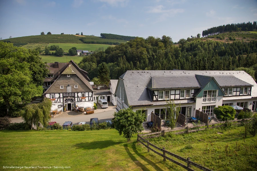 Golddorfroute Oberkirchen 4 Schmallenberger Sauerland Tourismus Sabrinity.com.png