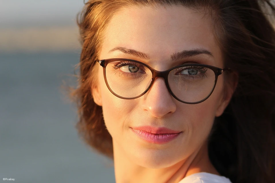 glasses-4071873_1280.jpg