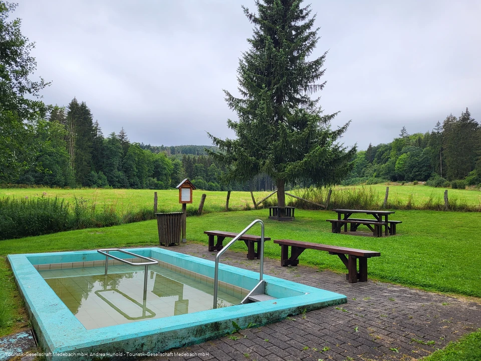 Tretbecken Glindfeld
