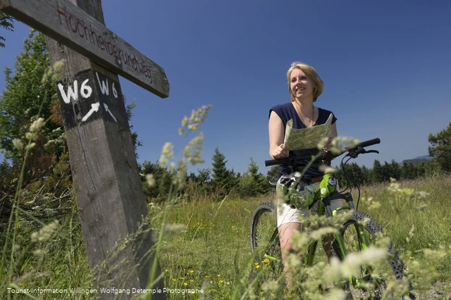Bikerin auf einer Genussradeltour in Willingen 