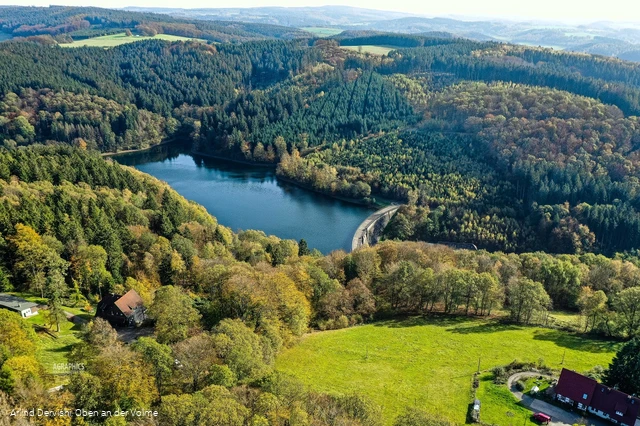 Idyllisches Kleinod: die Jubachtalsperre