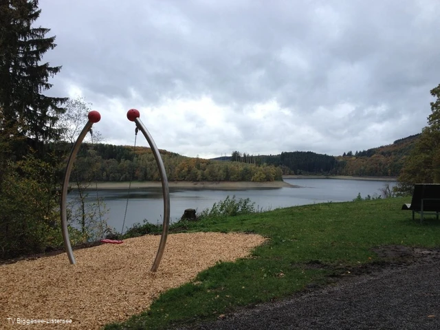 Bewegungsmeile an dem Biggesee 1