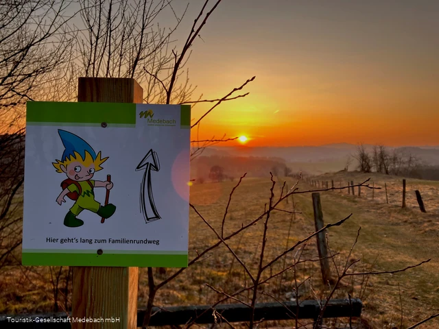 Familienspaziergang mit dem Medebacher Bergzwerg