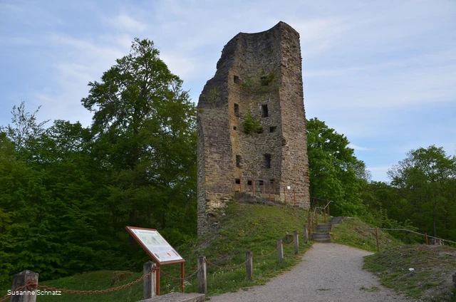 Die Burgruine Waldeburg