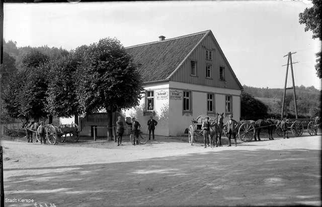 Kreuzung Wildenkuhlen Gaststätte mit Karren.jpg