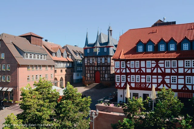 Rathaus + Marktplatz in Frankenberg (Eder)