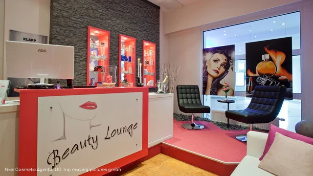 empfang1 ©mp moving-pictures gmbh, Nice Cosmetic Agentur UG.jpg