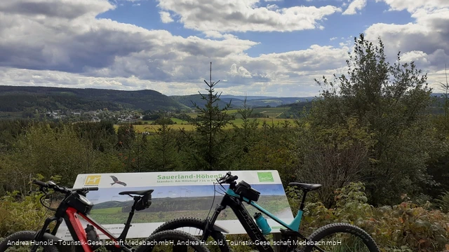 Aussichtspunkt Hillekopf in Medebach-Küstelberg