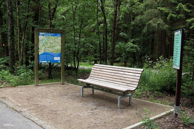 Rastplatz am Wanderparkplatz Piener Kopf