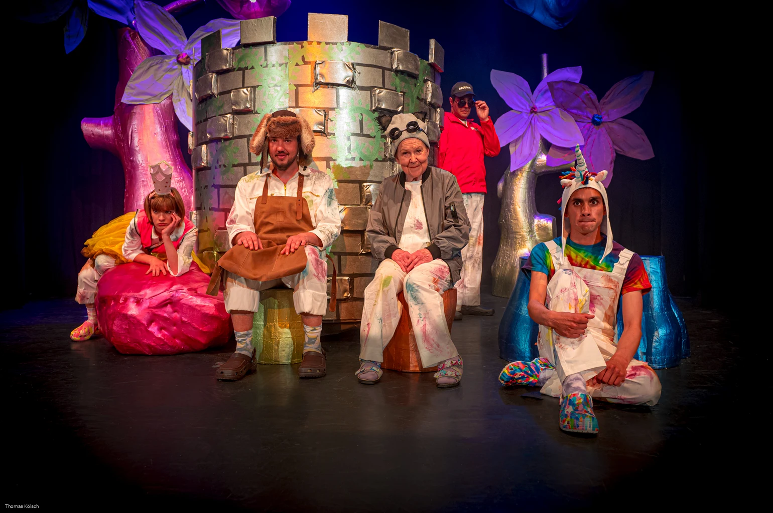 JTB_DasNeinhorn_RGB_72dpi_13x18_04 - Copyright Thomas Kölsch.jpg JTB_DasNeinhorn_RGB_72dpi_13x18_04 - Copyright Thomas Kölsch.jpg