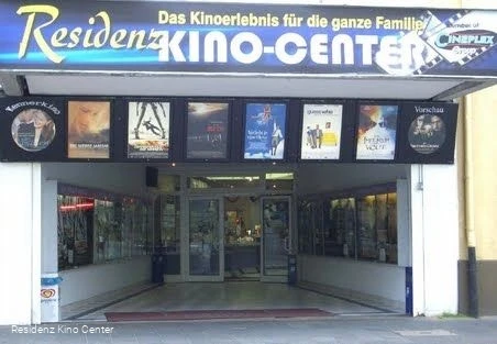 Vorderansicht Kino