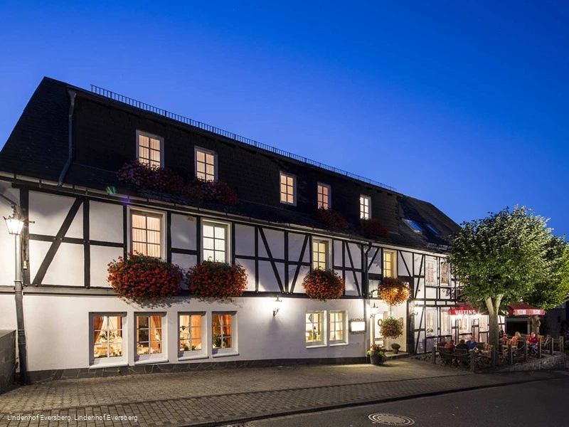 Restaurant Lindenhof in Meschede-Eversberg Restaurant Lindenhof in Meschede-Eversberg