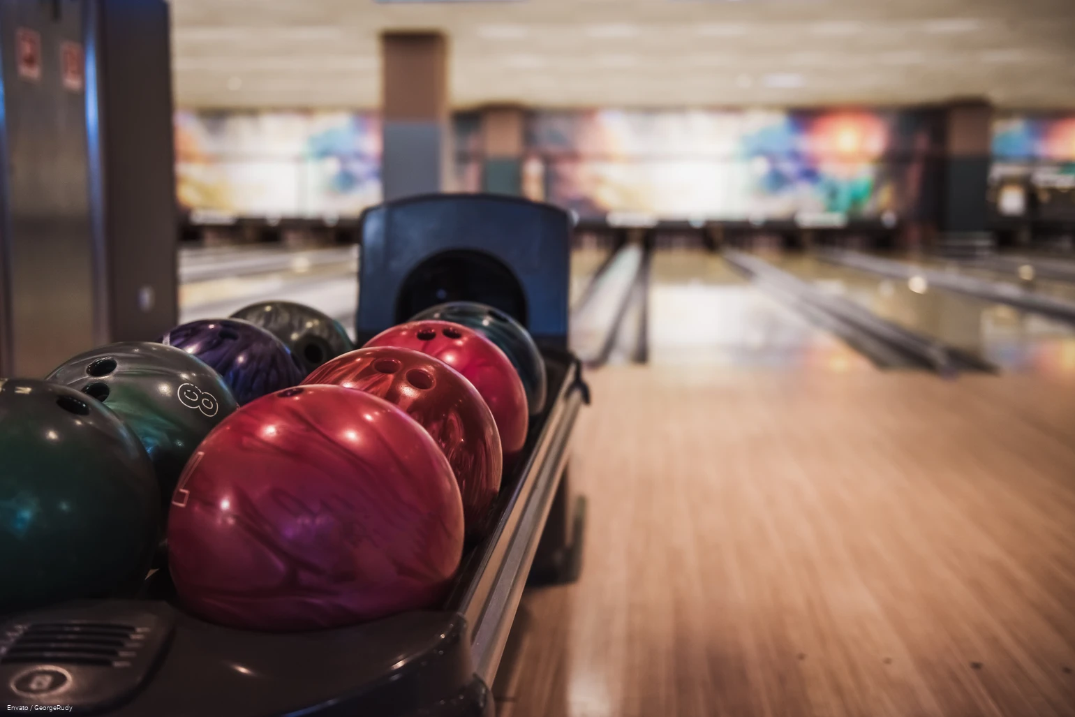 bowling_envato_georgerudy.jpg