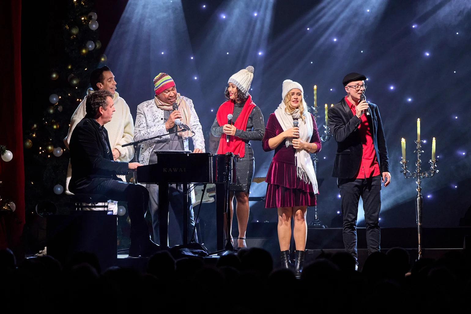 Christmas Moments Singer Piano © Marc Föhr.jpg