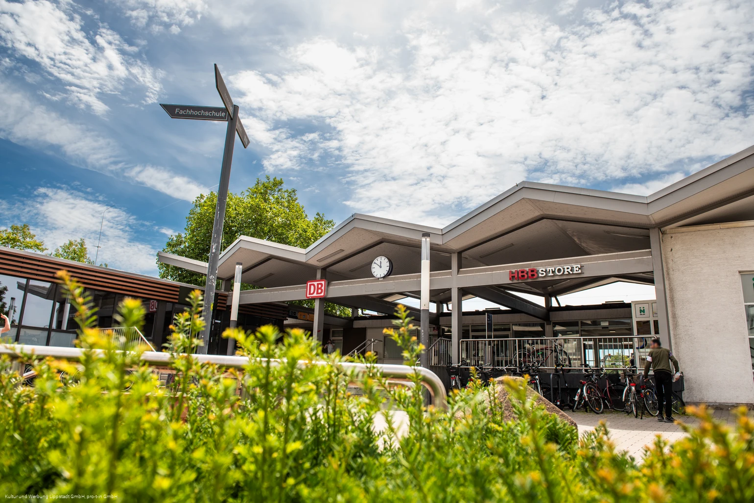 Bahnhof_Lippstadt_(c) KWL Kultur und Werbung Lippstadt GmbH Pro-t-in GmbH (1).jpg