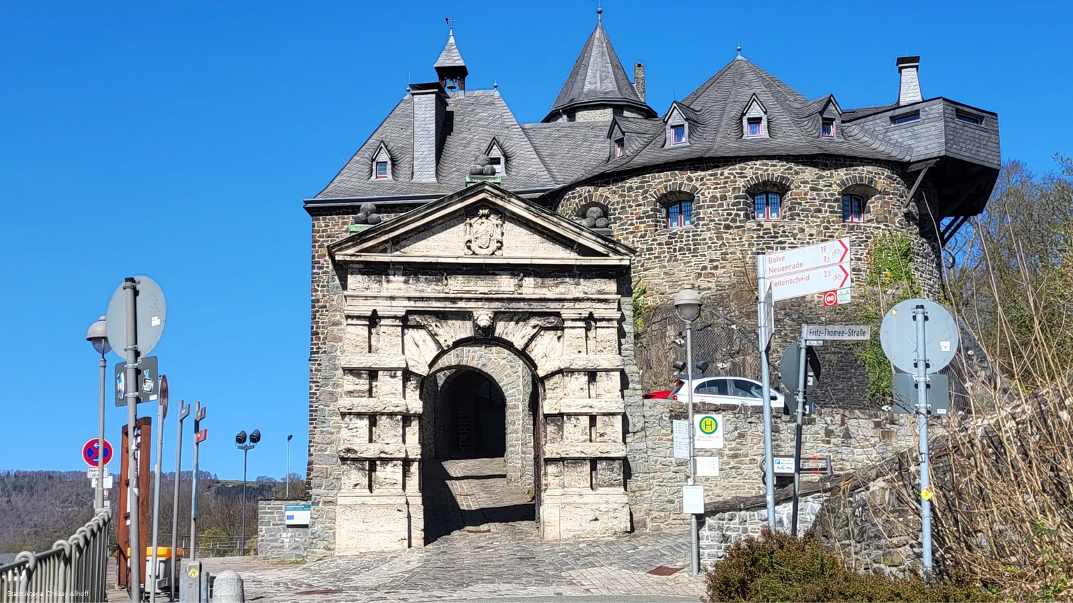 AL_Altena_Burg_1.jpg