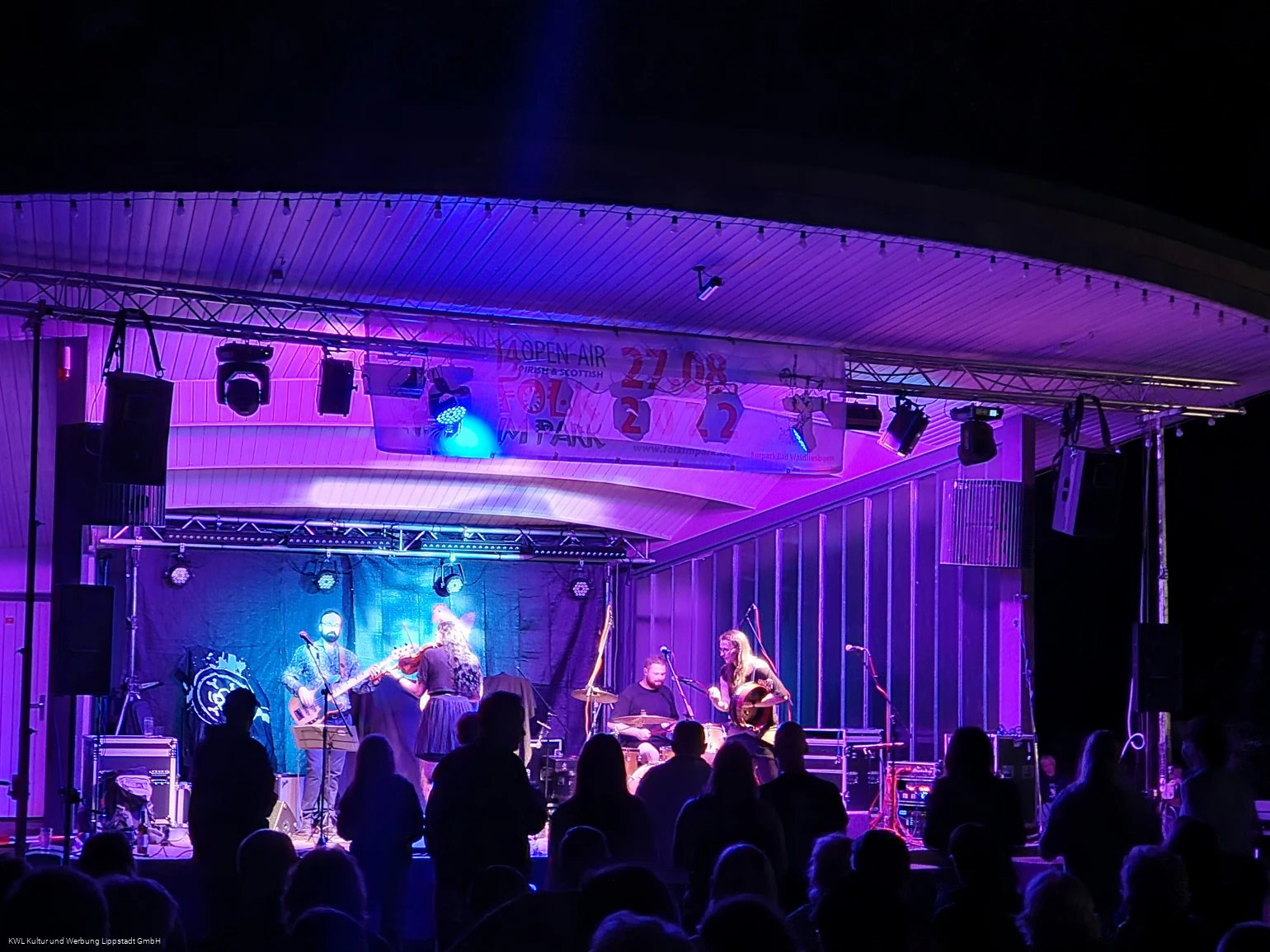 Folk_im_Park2022_(c)Pia Ruhmann (4).jpg