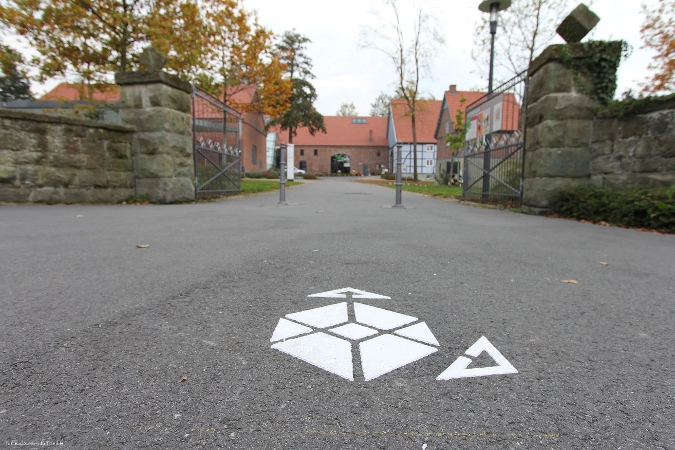 Sassendorfer Salzspuren - Bodenmarkierungen