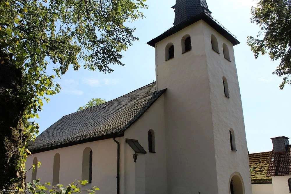 Das Kirchenschiff der Ortskirche Das Kirchenschiff der Ortskirche