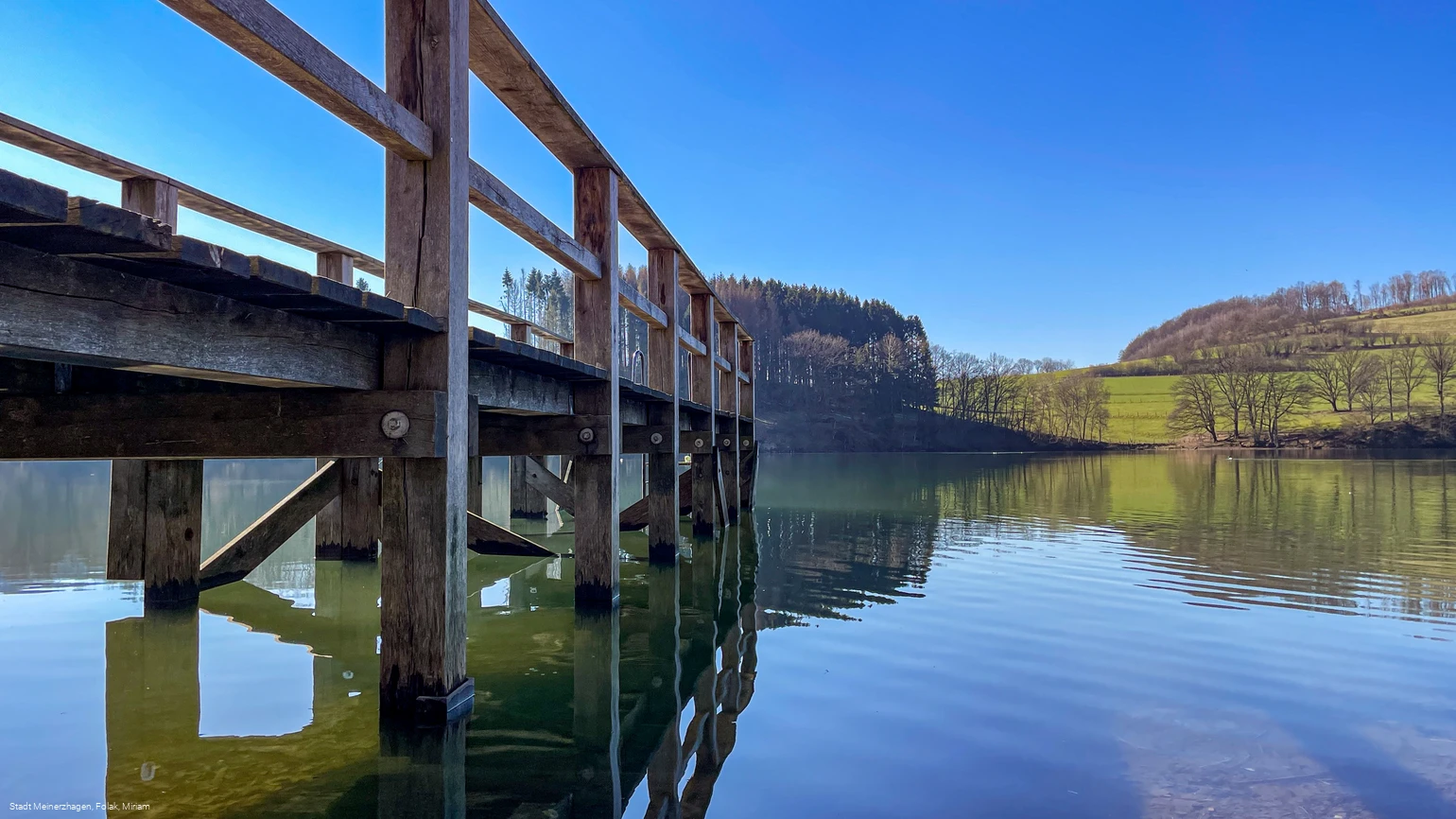 Badesteg an der Badestelle Hunswinkel, Listertalsperre