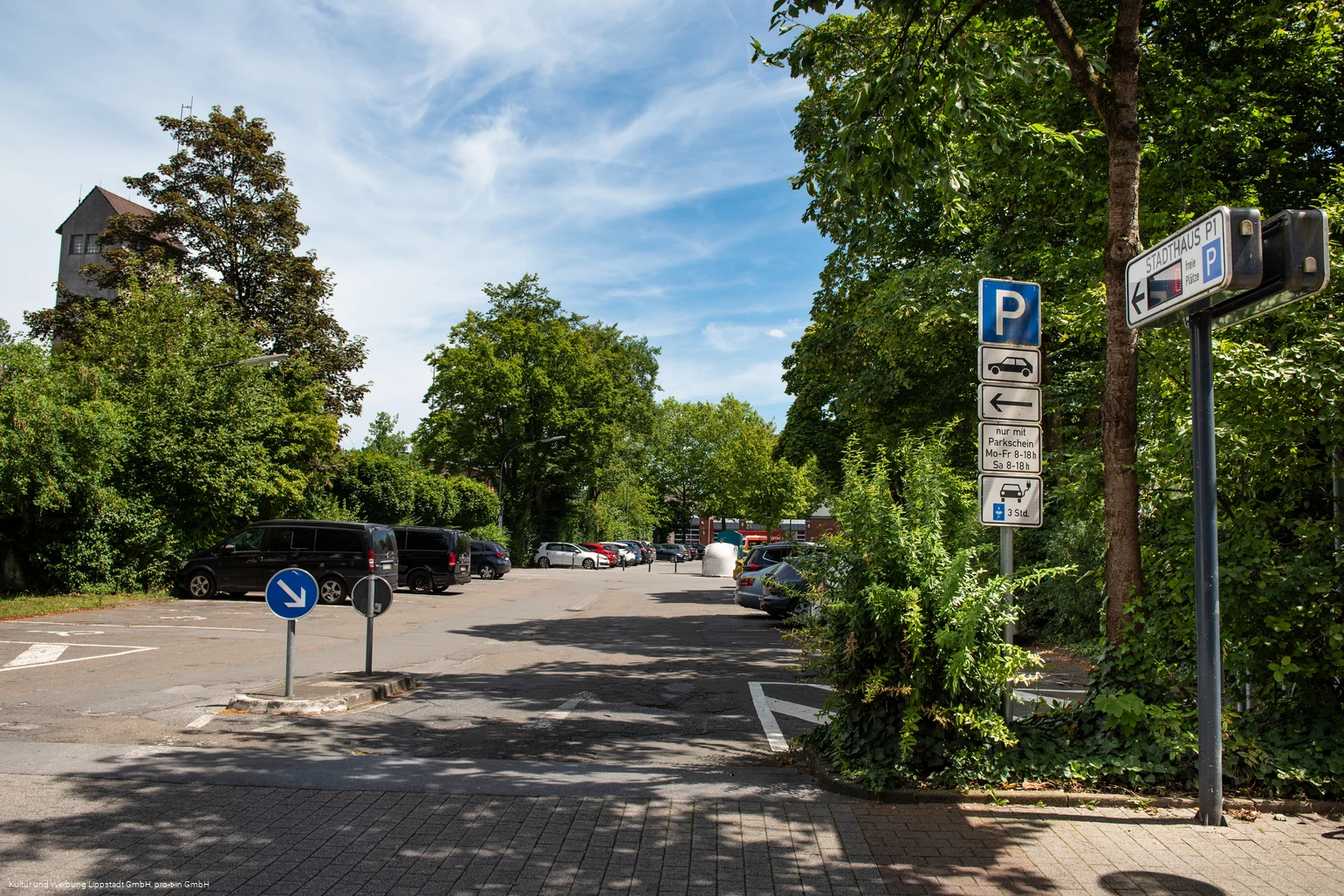 Parkplatz_Stadthaus_(c) KWL Kultur und Werbung Lippstadt GmbH Pro-t-in GmbH.jpg