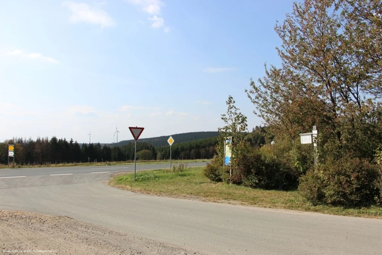 Der Wanderparkplatz Fahlenscheid.jpg